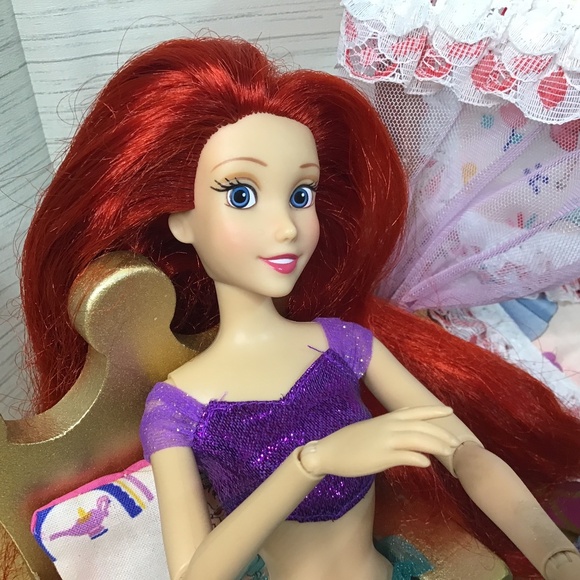 Princess Doll and Princess Bed - Picture 3 of 11